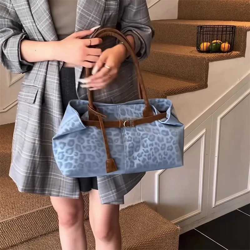 Vintage Leopard Print Tote Bag New Style Versatile Handbag Fashionable Luxury Shoulder Underarm Bag High-quality Suede Women Bag K251128