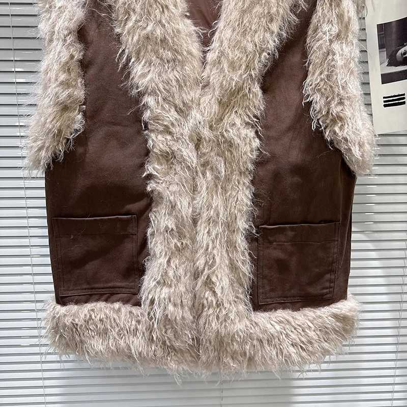 Autumn Winter Retro Fuzz Splicing V Neck Down Vest Female Warm Pocket Waistcoats Women White Duck Down Sleeveless Cardigan VestsT251129