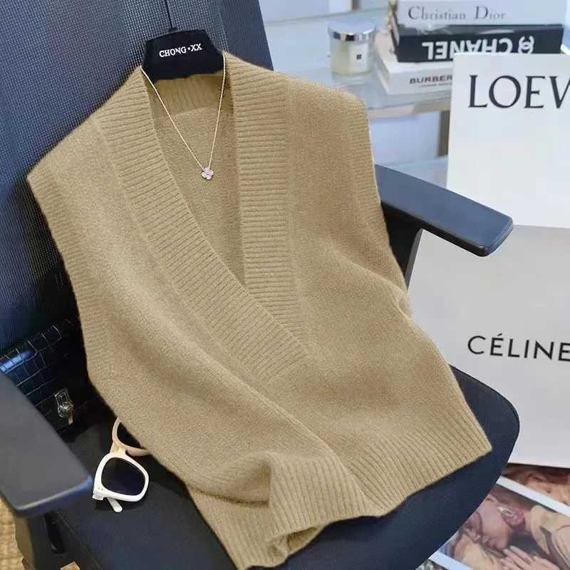 2024New Autumn Winter Knitted Sweater Vest Womens Fashion Sleeveless V-Neck Waistcoat Slim Solid Vest Female Causal Ladies TopsT251129
