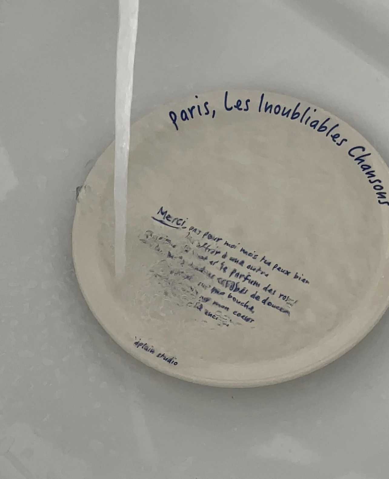 Luxury Korean Style Blue Lettering Ceramic Plate Simple Household Dessert Breakfast Cutlery Daily Sand Coffee Shop Tablewares Y251129