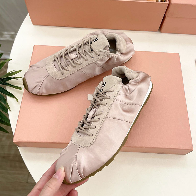 Plume Satin Sneakers Ladies Ballet Shoes Womens Satin Casual Shoes Designer Flat Sneakers Star Patterned Tread Rubber Sole Sizes 35 41