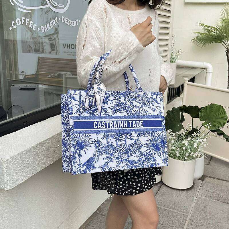 Trendy Minimalist Crossbody Bag For Women With Solid Color And High-End Casual Business Fashion