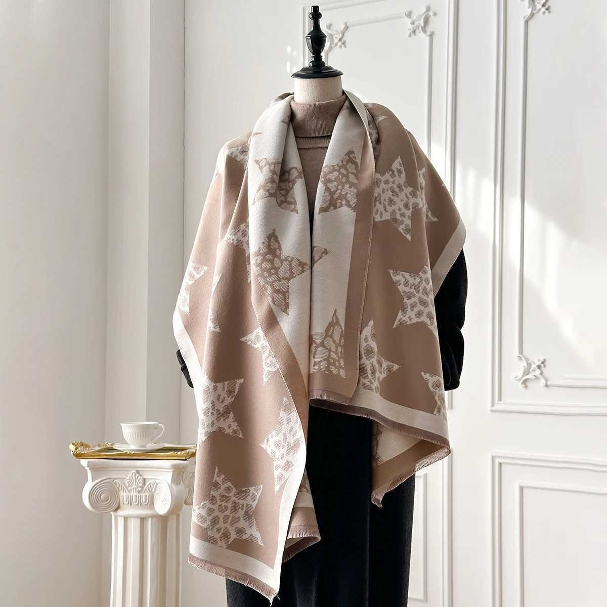 New Luxury Autumn and Winter Cashmere Star Print Scarf Women Warm Poncho Scarves Fashion Shawl Thick Foulard BufandaJ251129