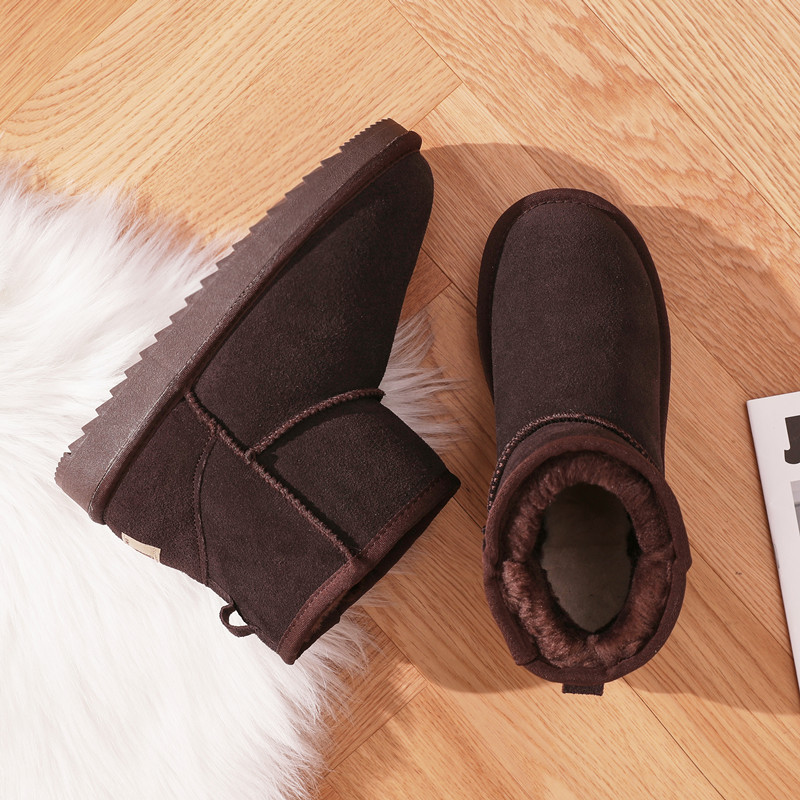 Designer Boots 2025 New Women's Genuine Leather Snow Boots, Plush Lined Extra Warm Flat Low Heel Ankle Winter Shoes