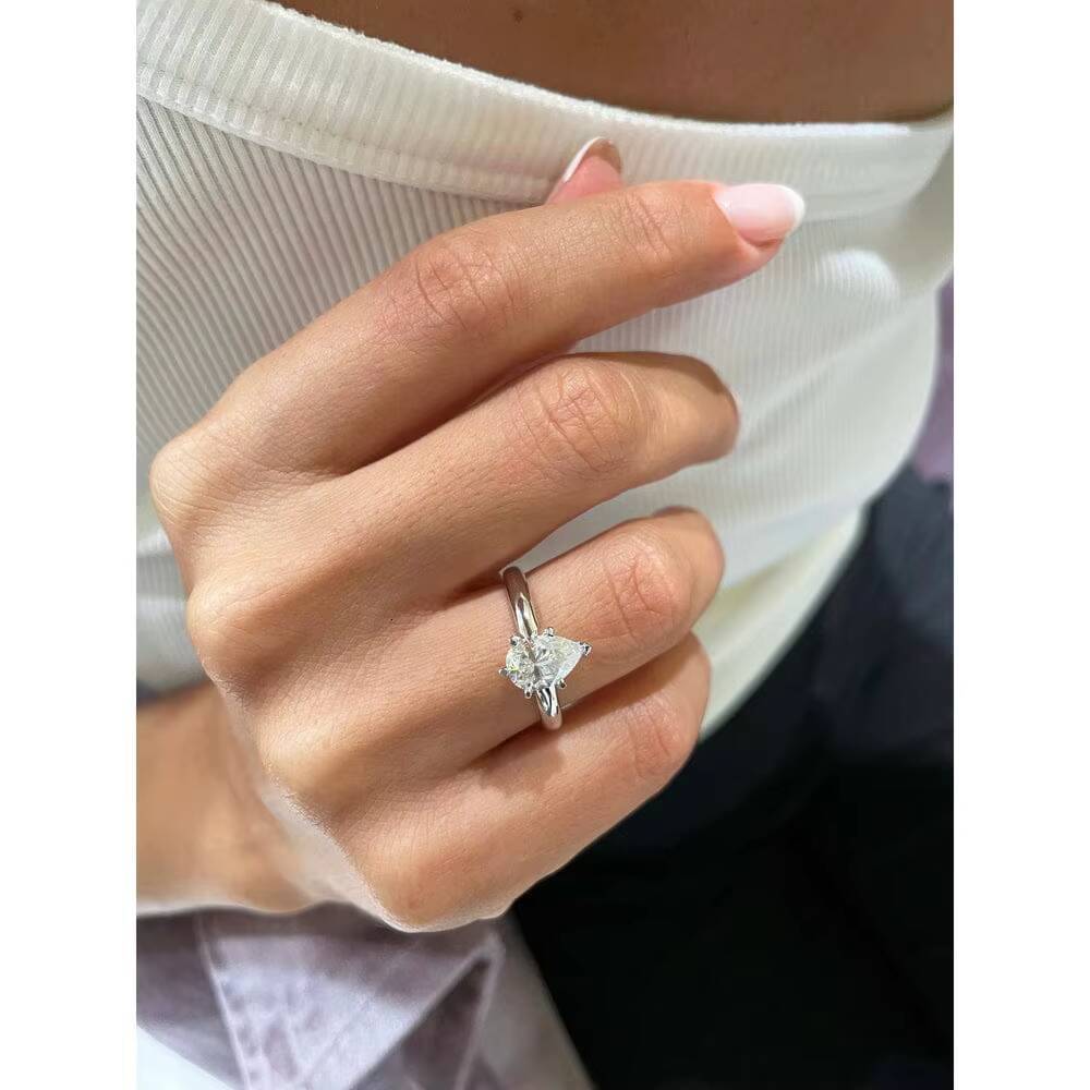 VVS Moissanite Diamond Pear Cut Engagement Ring Stylish Classic 925 Sterling Silver for Bridal Proposal