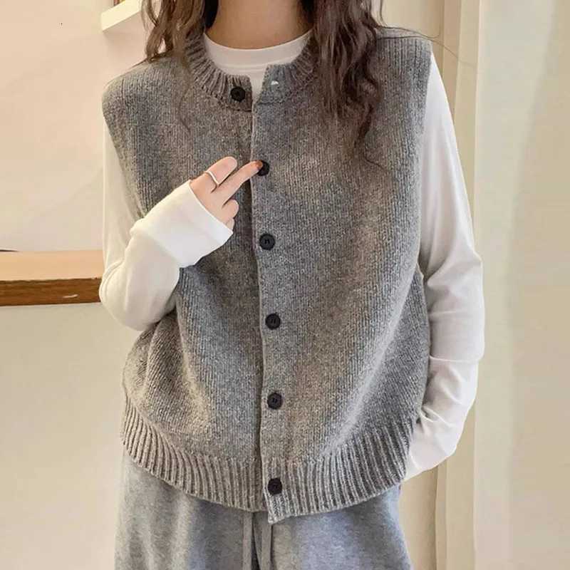 Knitted Women Sweater Vest New Sleeveless O-Neck Black Knit Sweater Vest Women Tops Outerwears Sweaters Sueters De Mujer Q1078T251129