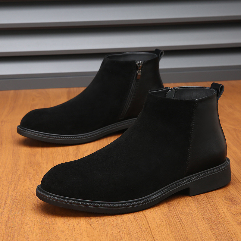 Autumn Winter High Top Mens Short Boots Warm and Velvet Korean Edition Splicing Casual Versatile Martin Boots 240615
