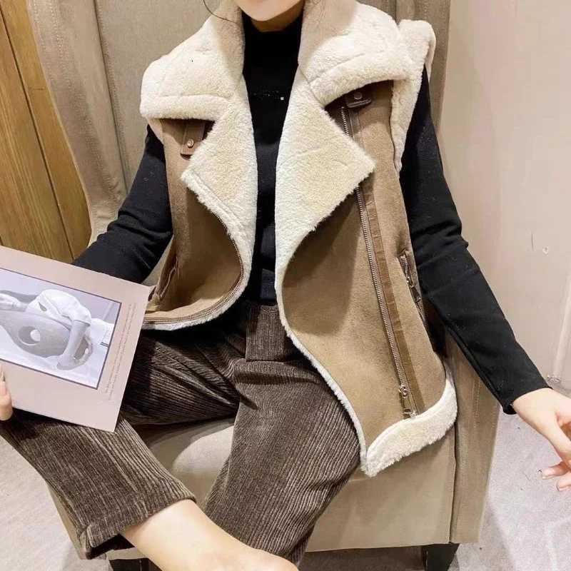 2025 Autumn/winter Fur Integrated Vest Fashion Brown Suede Lamb Hair Vest for Women with Plush Front and Back Wearing JacketT251129