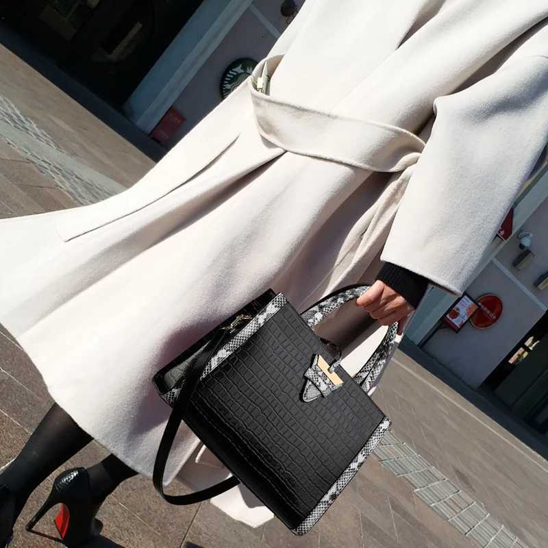 Luxury Vintage Crocodile Leather Women Tote Designer Handbags Luxury Quality Lady Shoulder Crossbody Bags Fringed Messenger Bag K251128