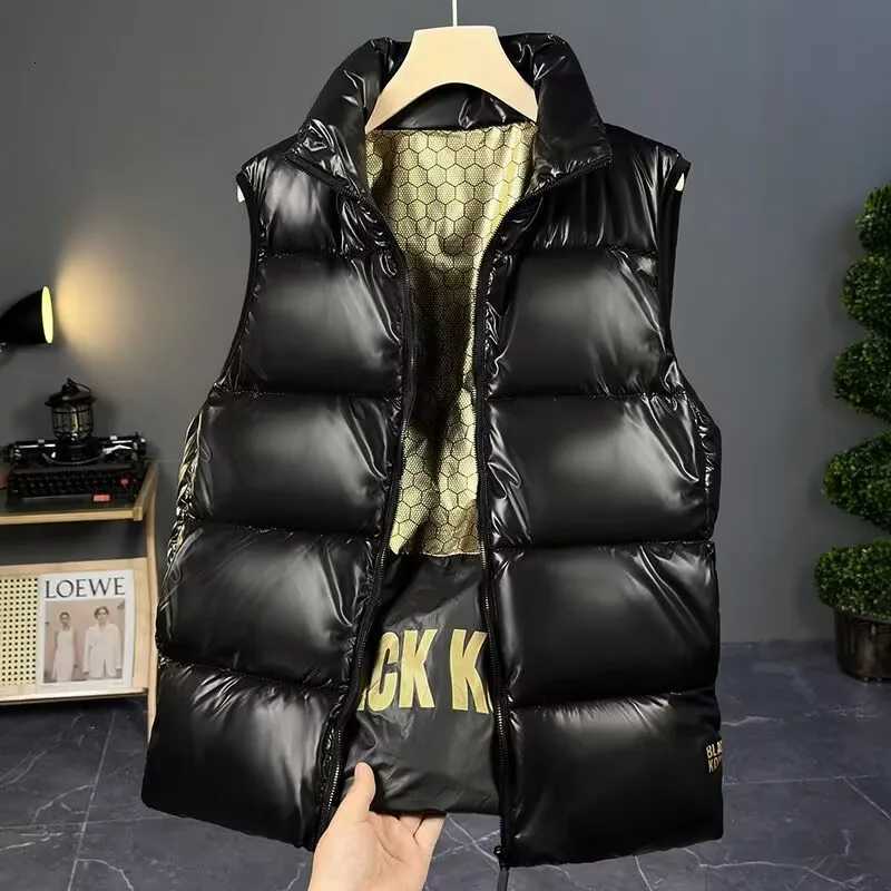 Autumn Winter Black Gold Down Cotton Vest For Women And Women Large Size Short Zipper Puffer Waistcoat Casual Sleeveless ParkasT251129