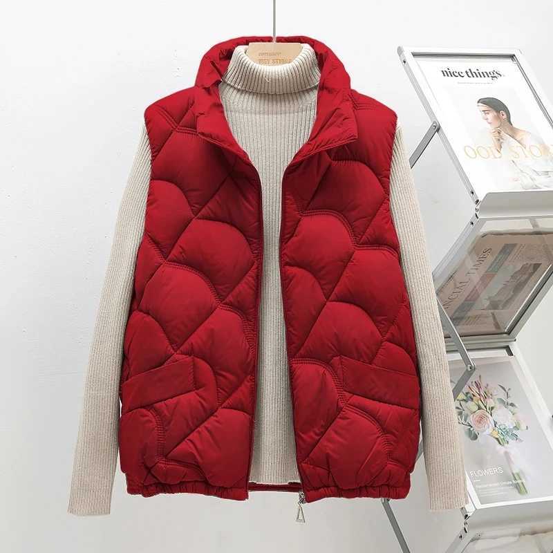 2025 New Puff Vest Women Winter Sleeveless Puffer Jacket Women Warm Cotton Jacket Vest Cardigan Korean Fashion Coats ClothingT251129