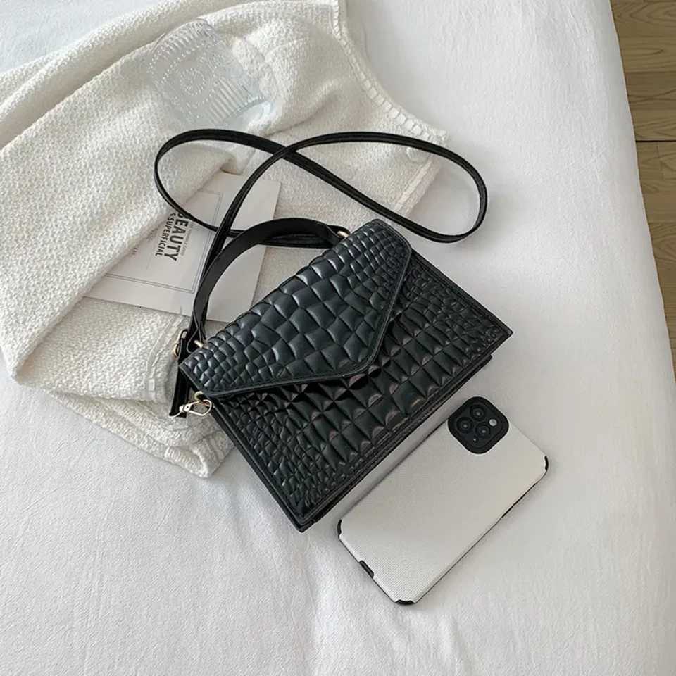 Faux Crocodile Embossed Handbag Womens Square Bag K251128