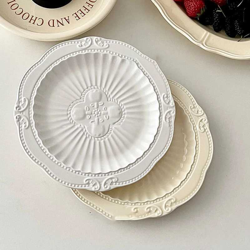 Luxury French Round Dinner Plate Vintage Salad Fruit Plate Western Breakfast Pastry Plate Household Light Luxury Tableware Y251129