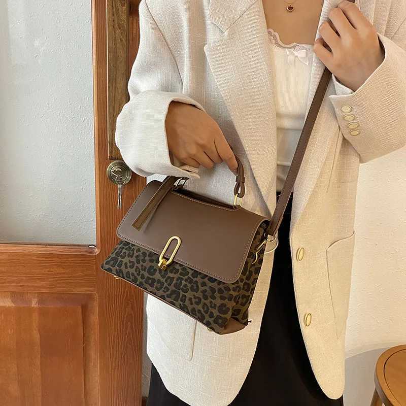 2025 Fashion Premium Leopard Print Womens Bag - Unique Retro Small Square Design Versatile Commuter Shoulder/Messenger Style K251128