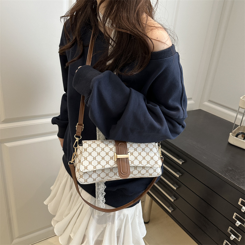 Free shipping Designer bag Plaid tote bag women bag shoulder bag crossbody bag versatile large capacity handbag Leathery black