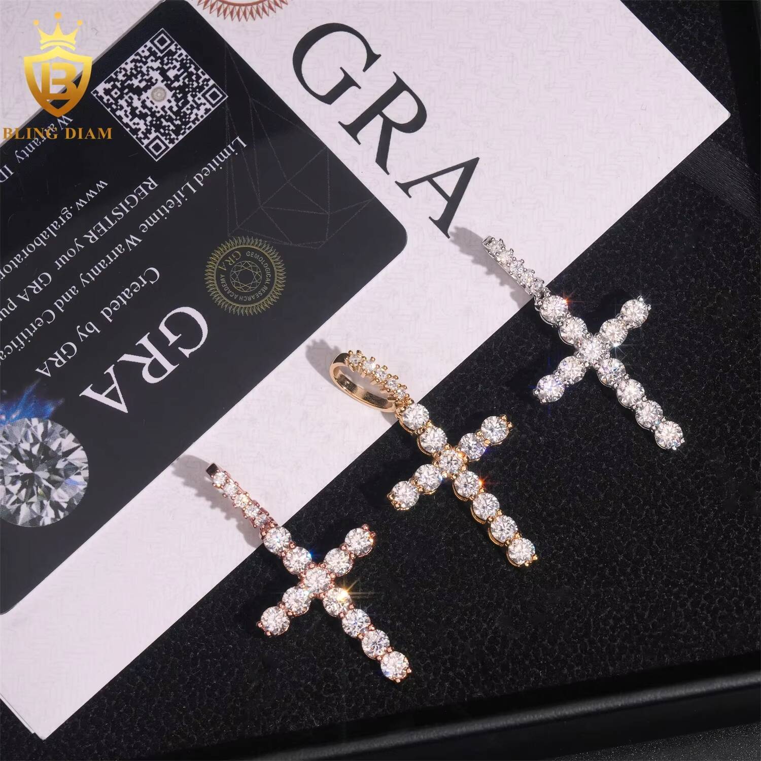 High Quality 925 Sterling Silver Iced Out Custom Hip Hop Fashion VVS Moissanite Cross Pendant