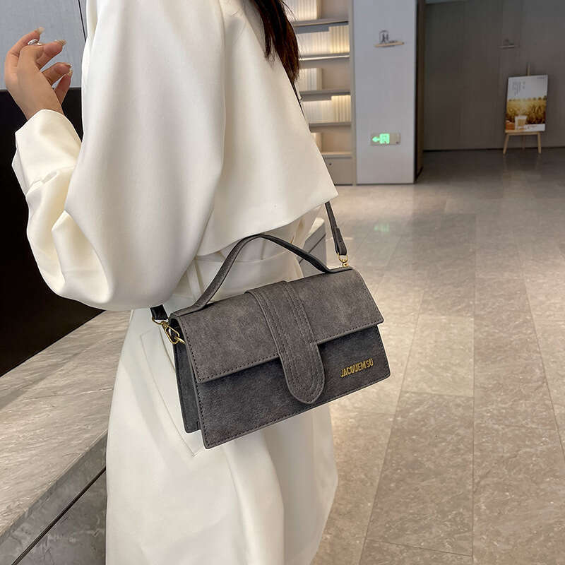 New Trendy and Versatile Mini Knitted Single Shoulder Crossbody Bag for Women in Autumn 2025