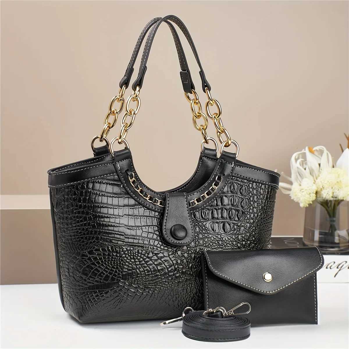 Designer Luxury Bags For Women Crocodile Pattern Gold Chain Bucket Bag With Snake Hardware Wild Shoulder Crossbody Handbags 2025 K251128