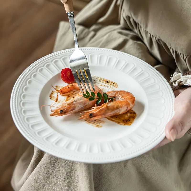 Luxury 82Inch Ceramic Shallow Plate Japanese Premium Ceramic White Plate Household Vegetable Round Dish Tableware Western Tray Y251129
