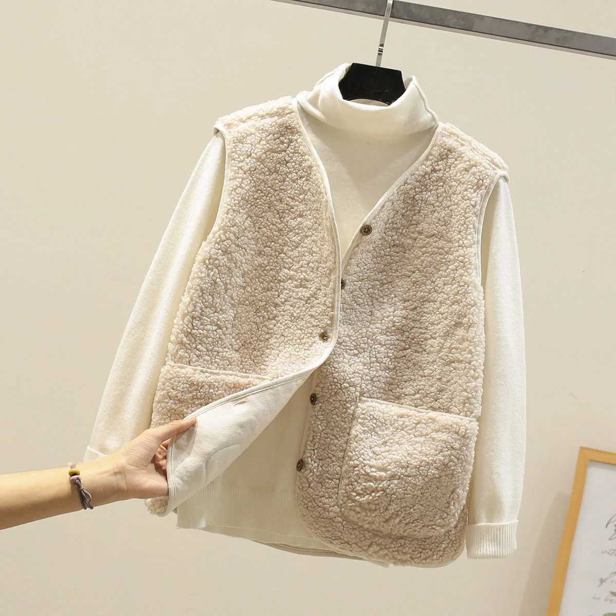 Korean Style Autumn Winter New Fashion Womens Solid Color V-neck Sleeveless Single-breasted Wool Jacket Female Vests ClothesT251129