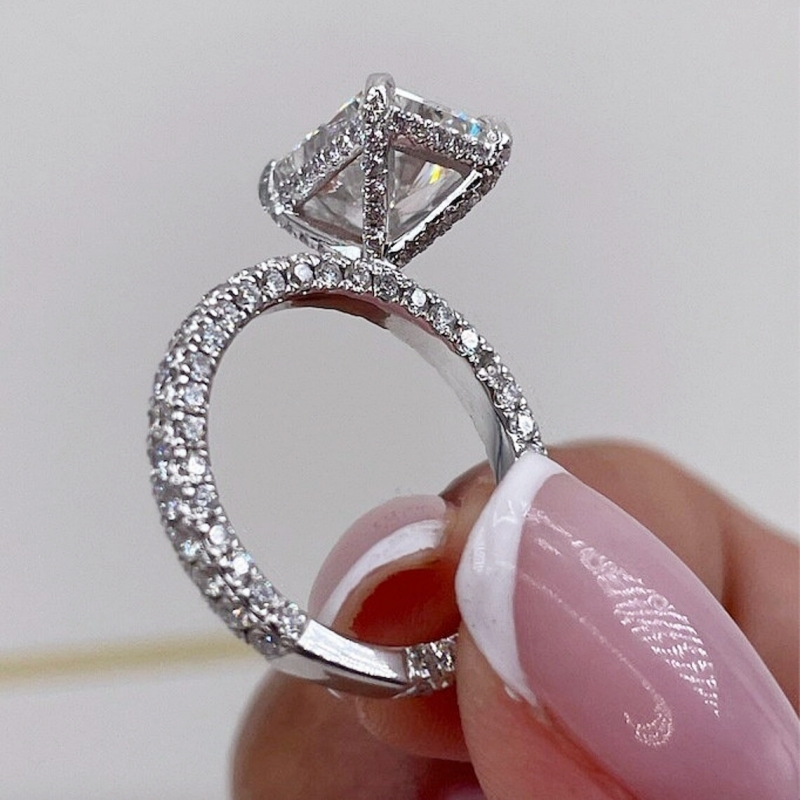 Jewelry 18K White Real Gold Ring For Women 2.0 Carat Radiant Cut Luxuery Pave Lab Diamond Engagement Wedding Womens Ring