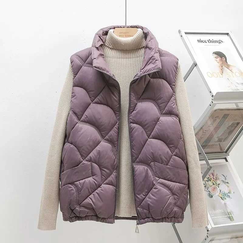 2025 New Puff Vest Women Winter Sleeveless Puffer Jacket Women Warm Cotton Jacket Vest Cardigan Korean Fashion Coats ClothingT251129
