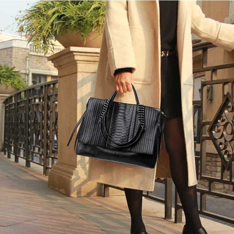 Womens Cow Leather High Quality Shoulder Bag Ladies Soft Cowhide Luxury Large Capacity Briefcase Female Retro Office Handbags K251128