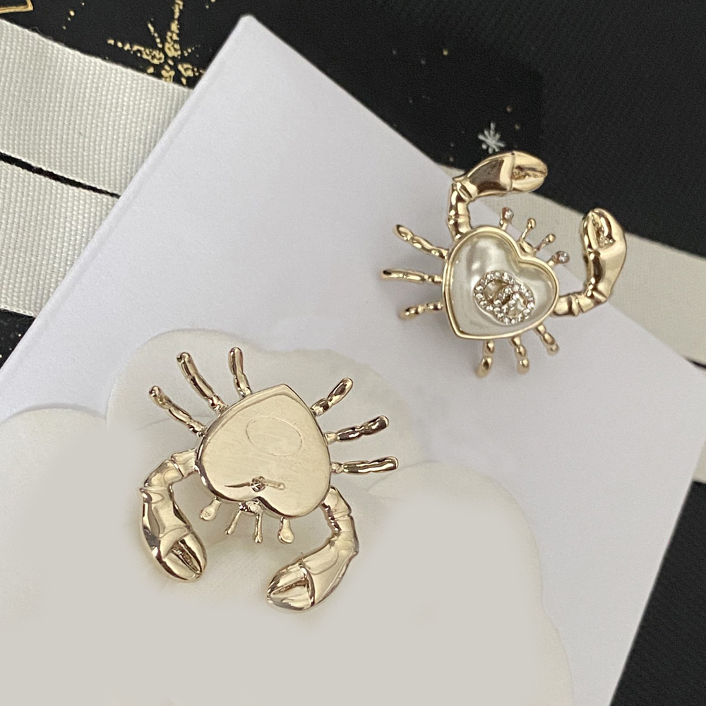 Acrylic Ear Loops Earrings Crystal Pearl Real Gold Brass Copper Correct Designer Stamp Letter Earring Fashion Womens Elegance Wedding Party Jewelry Accessories