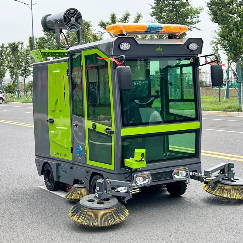 Compact Design Sweeper Truck For Crowded Urban Street Cleaning