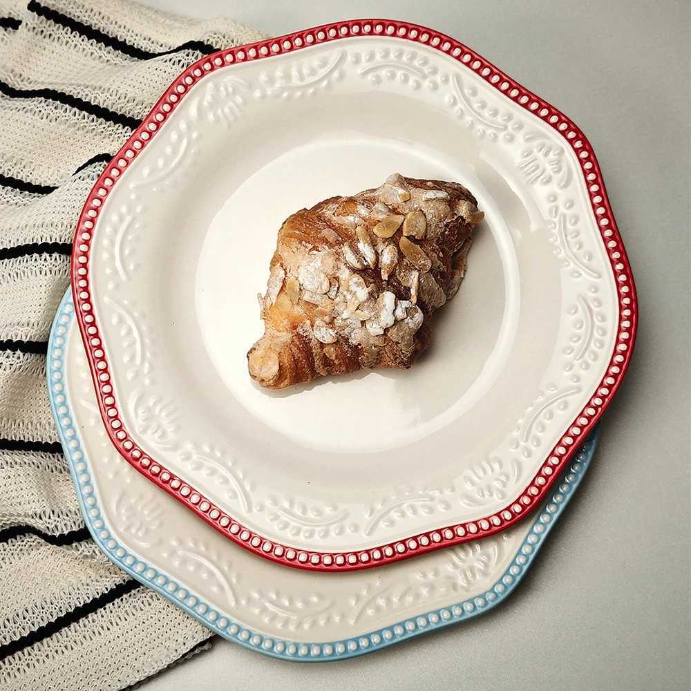 Luxury French Dessert Plates Exquisite Household Breakfast Dish Retro Coffee Shop Ceramic Tableware Chic Western Cuisine Plate Y251129