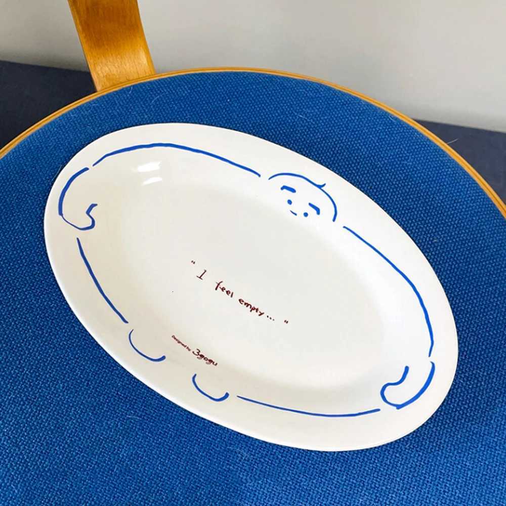 Luxury Cute Creative Ceramic Oval Plate Hug Pattern Stripe Breakfast Dishes 10Inches He Fruit Decor White Plate Kitchen Serving Plate Y251129