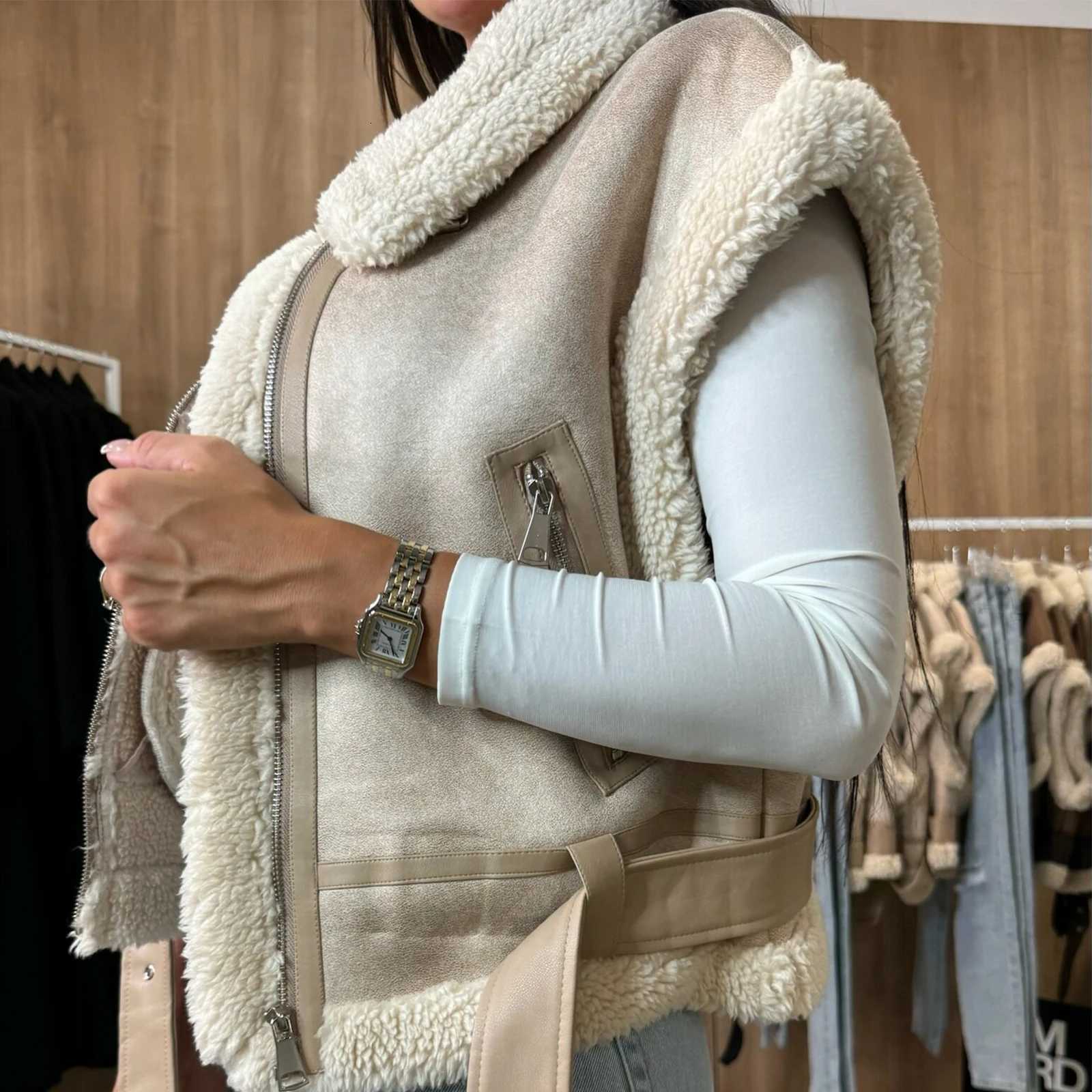 Womens Winter Faux Suede Vest Sleeveless Zipper-Up Fleece Sherpa Lined Jacket Fashion Casual Outerwear CoatT251129