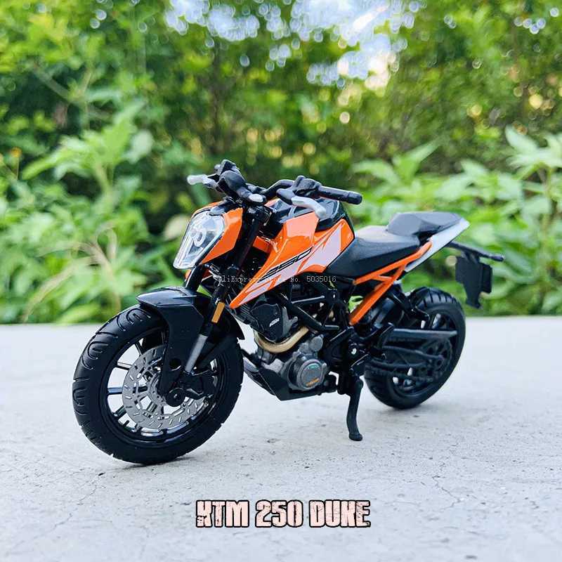 Bburago 118 250 KTM Duke Factory Edition Static Die Cast Vehicles Collectible Motorcycle Model Toys J251129