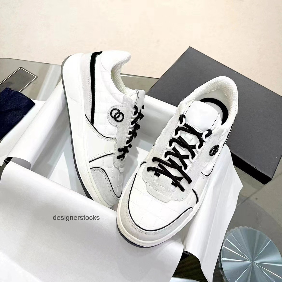 channels chanelshoess cc chanels chanelboots chaneltrainers chanelchanel cocochanel luxury designer women C Brand Little White Sneakers for Autumn Winter T D2LB