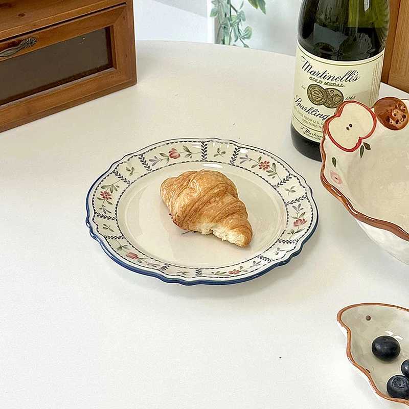 Luxury French Printed Ceramic Plate Vintage Household Serving Plates High-end Western Style Pasta Disc Exquisite Patchwork Tableware Y251129