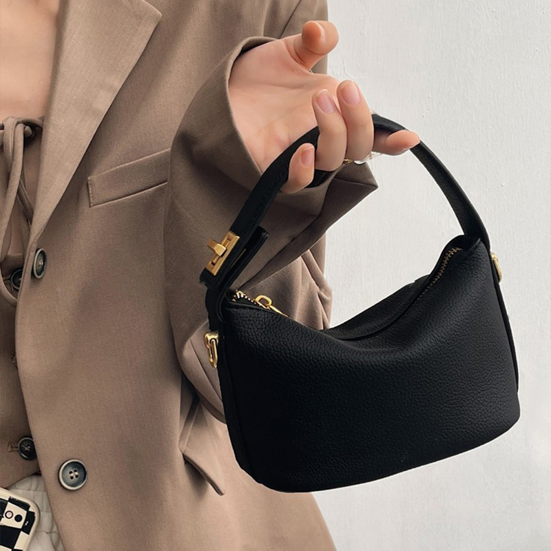 Free Shipping Design High Sense Bag Female Black Crossbody Bag Small Bag New Simple Soft Leather Handbag For Women 2025s hot