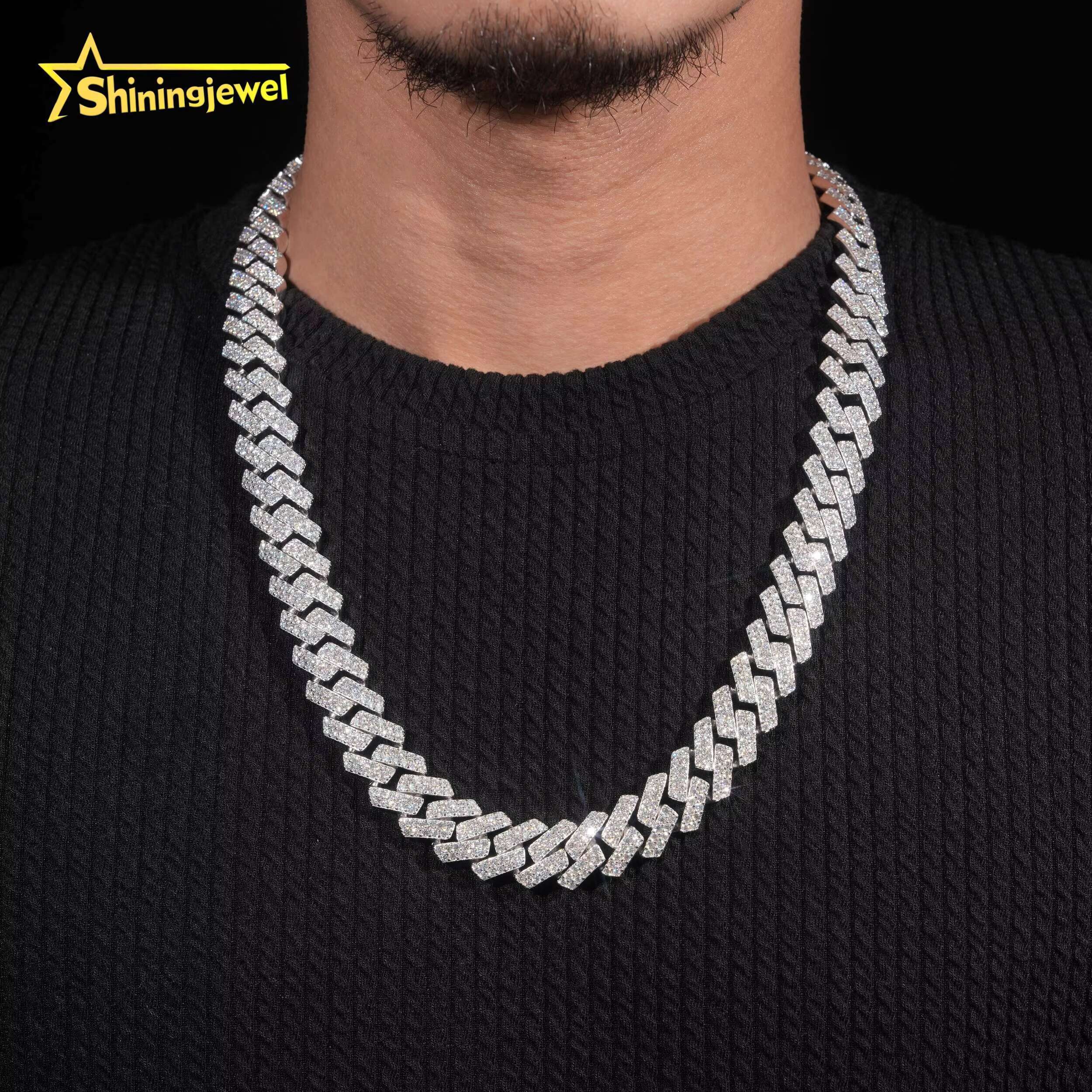 Vibrant Silver Toned 'Iced-Out' 16mm Moissanite Havana Style Chain for Trendy Accessory Lovers