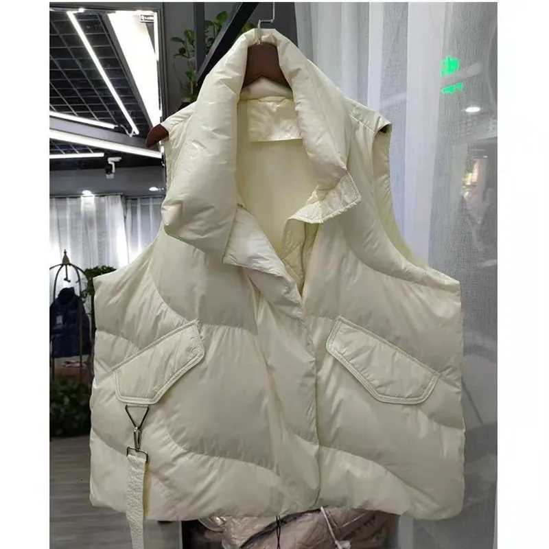 Womens Down Cotton Vest Coat Autumn Winter Jacket Fashion Sleeveless Waistcoat Women Cotton-Padded Parkas Puffer Vests WaistcoatT251129