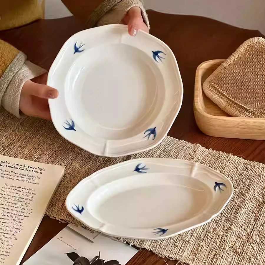 Luxury Swallow Oval Plates High-end Household Ceramic Serving Plate Ins White Breakfast Tray Retro Afternoon Tea Dessert Tableware Y251129