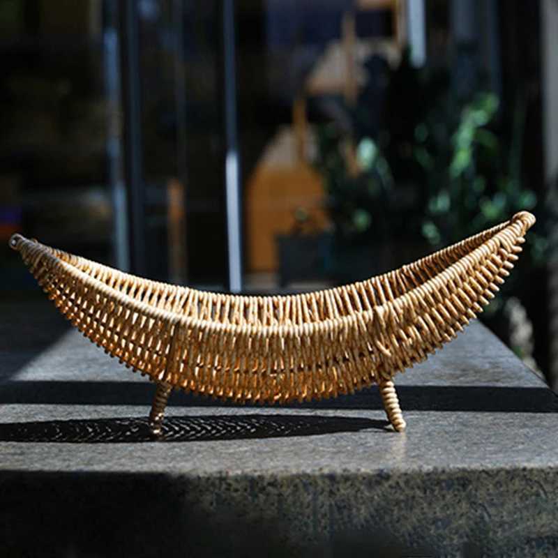 Decorative Imitation Rattan Baskets Bread Fruit er Serving Tray Handwoven Plate Tray French Fries Boats Storage Bowls Platte Y251129