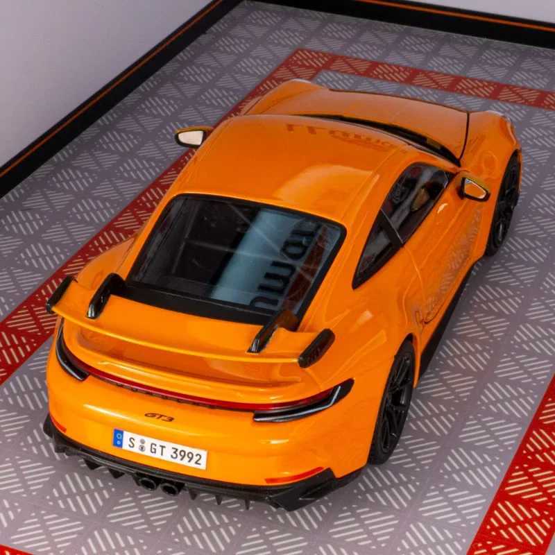 Bburago 124 Porsche 911 GT3 Alloy Luxury Vehicle Sports Car Model Suitable for Collection and Can Be Given A Gift To Children J251129
