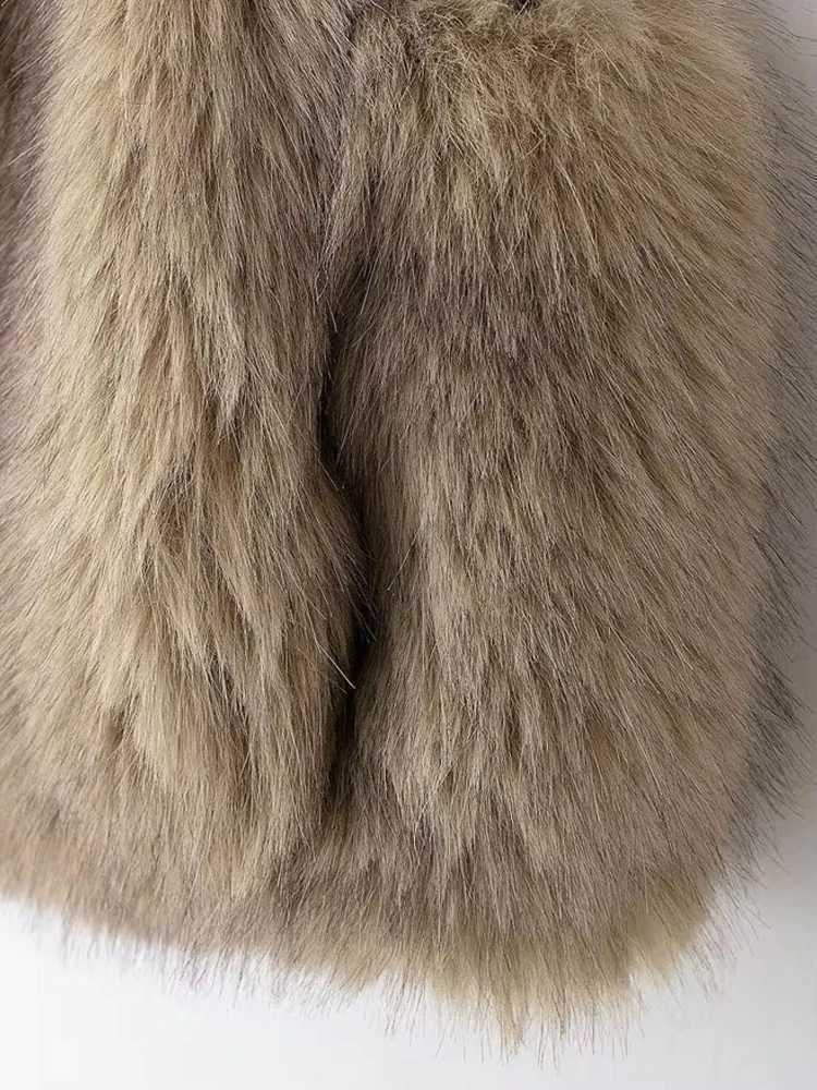 Womens Thick Warm Faux Fur Waistcoat Sleeveless Lapel Collar Front Hook Female Outerwear Chic Vest Tops FashionT251129