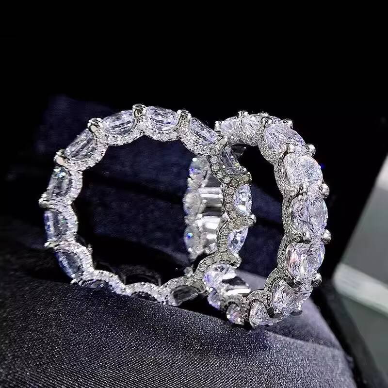Vintage Simple Womens Ring Light Luxury Full Zircon Diamond Rings Row Design Niche Fashion Rings Gemstone Zircon