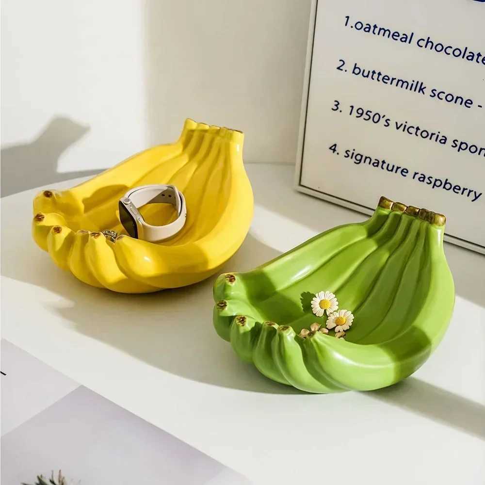 New Home Container Entrance Key Storage Banana Shaped Storage Tray Ceramic Fruit Tray Snack Tray Living Room Desktop Storage Y251129