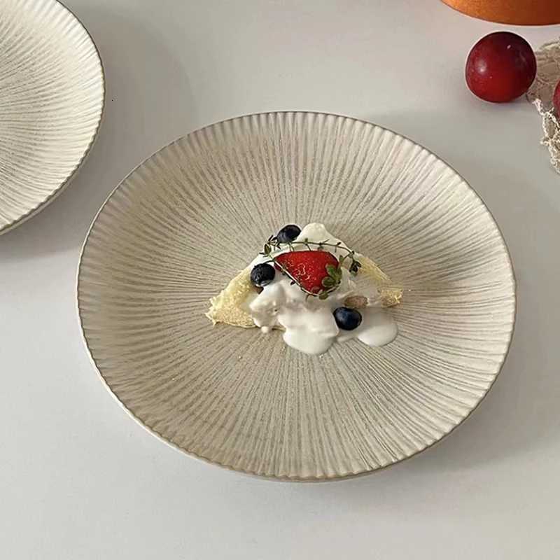Luxury Nordic Ceramic Plates Retro Brown Household Serving Dish High-end Large Capacity Round Plate Simple Cake Dessert Tableware Y251129