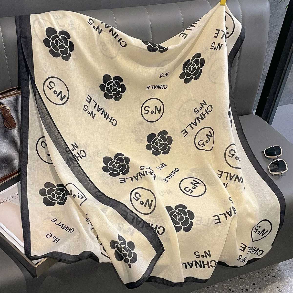 180x90cm Camellia Printed Scarf for Women Autumn and Winter Cotton and Linen Scarf Warm Sun Protection Neck Protection ShawlJ2511291