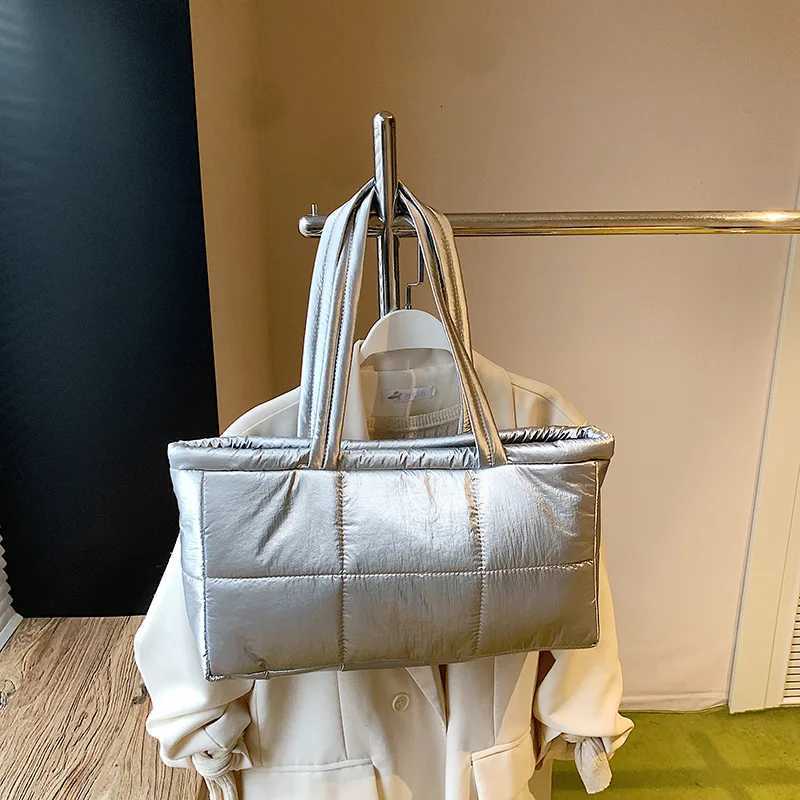 Cotton Padded Shoulder Bag Casual Nylon Quilted Tote Bags for Women Handbag Large Capacity Space Down Bag Designer Shopper Purse K251128