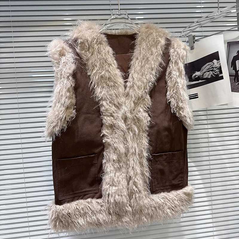 Autumn Winter Retro Fuzz Splicing V Neck Down Vest Female Warm Pocket Waistcoats Women White Duck Down Sleeveless Cardigan VestsT251129