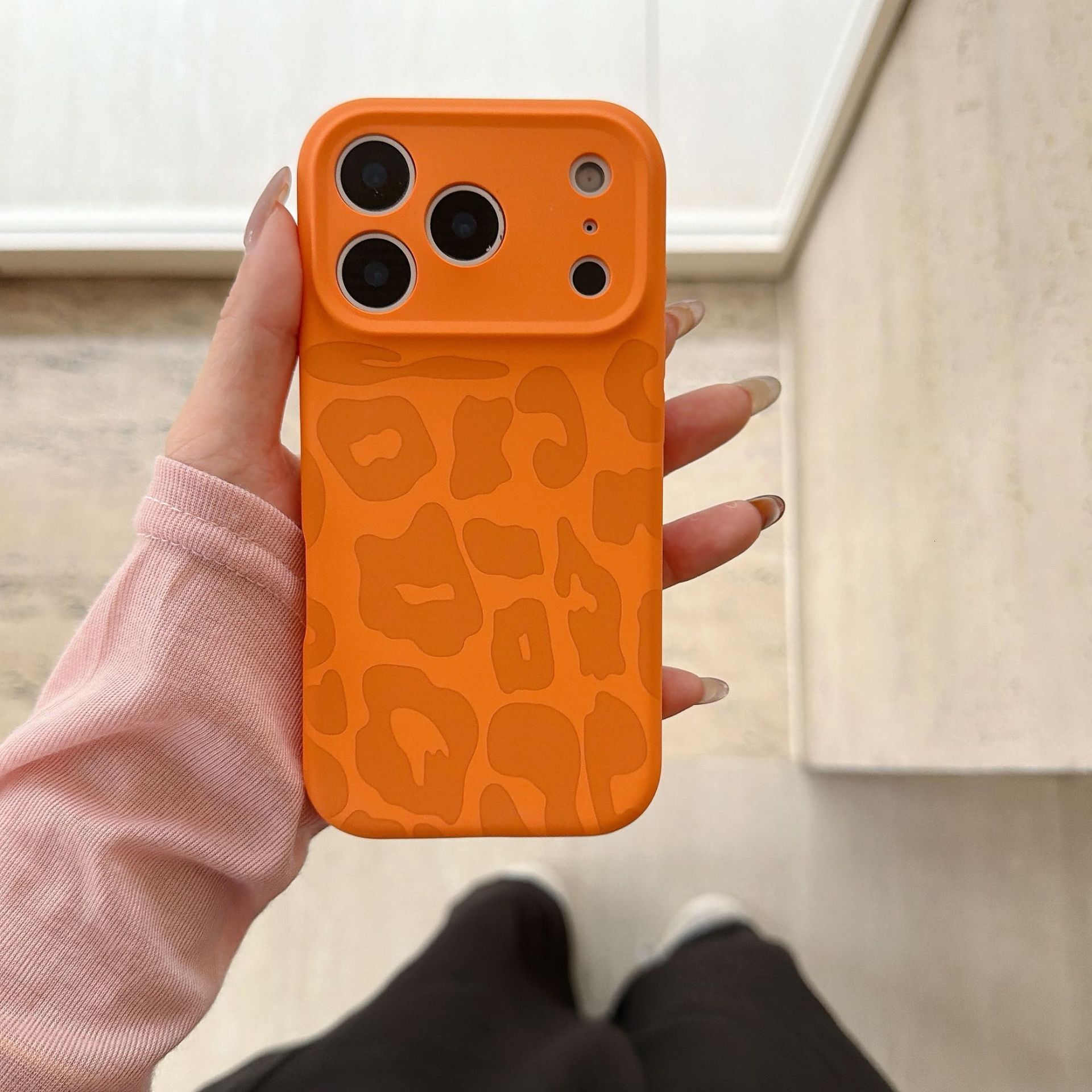 Leopard Print Phone Case iPhone 17 Pro Max Compatible with Apple 16 Pro Silicone Simple Skin Feel 15/14 Soft