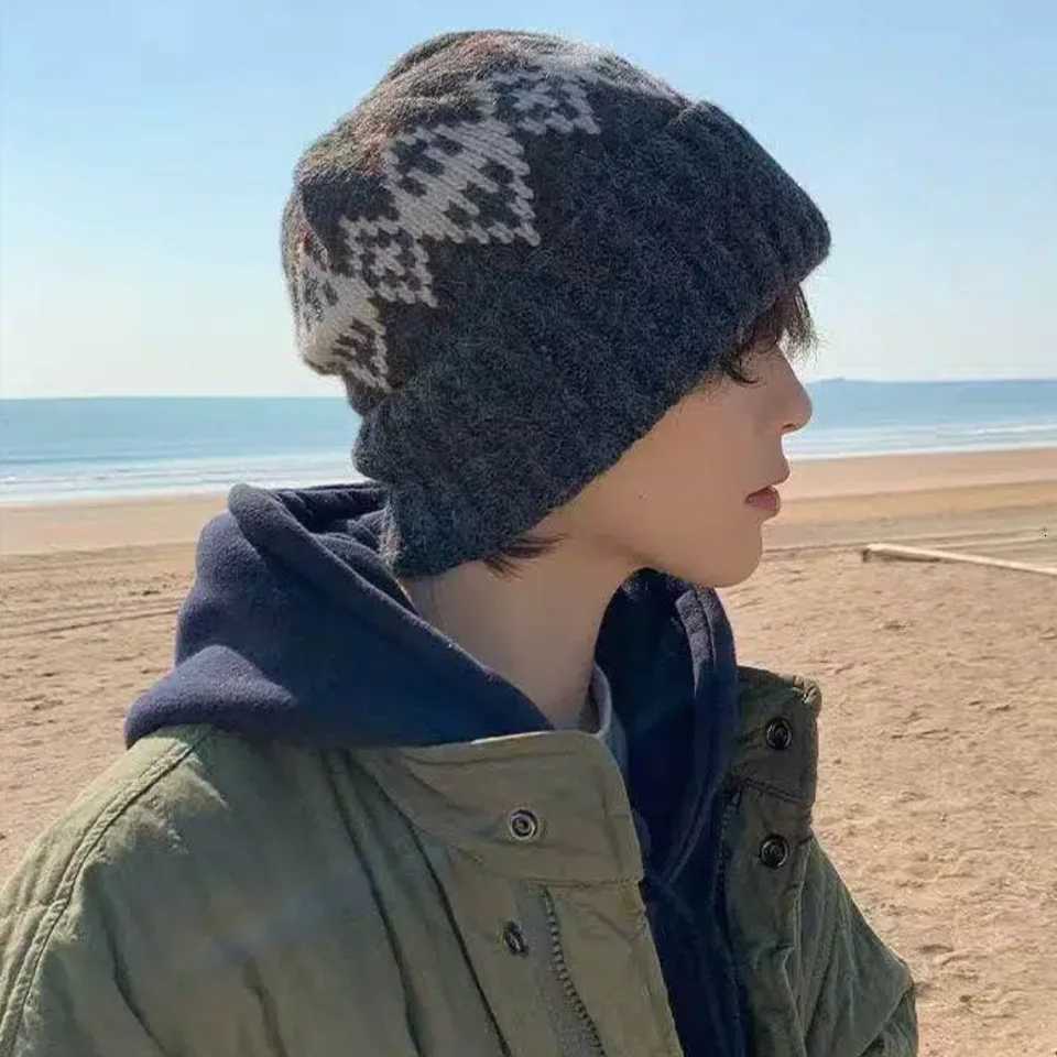 Unisex Fair Isle Style Slouchy Winter Hats Fashion Couple Beanies Casual Rhomb Pattern Decor Winter Knitted Hats For Men WomenXJ251129